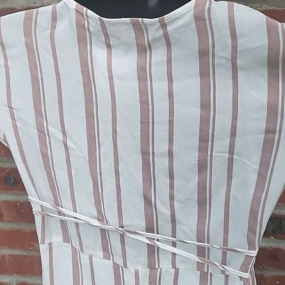 Stripped wrap dress - Picture 5 of 7